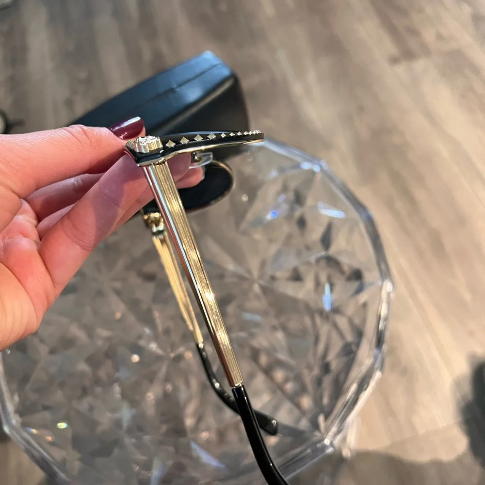 Versace sunglasses - Picture 4 of 5